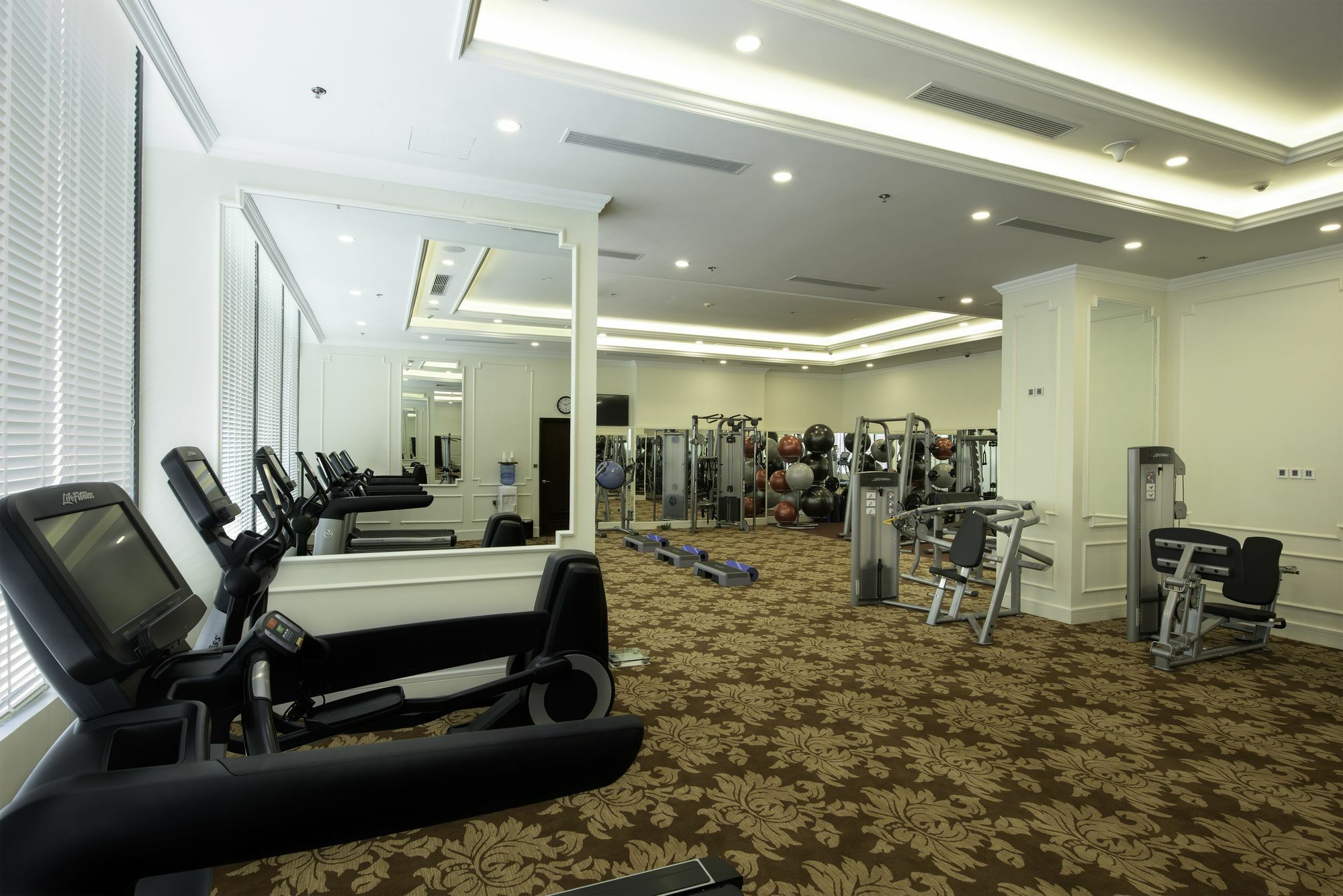 होटल Melia Vinpearl Riverfront